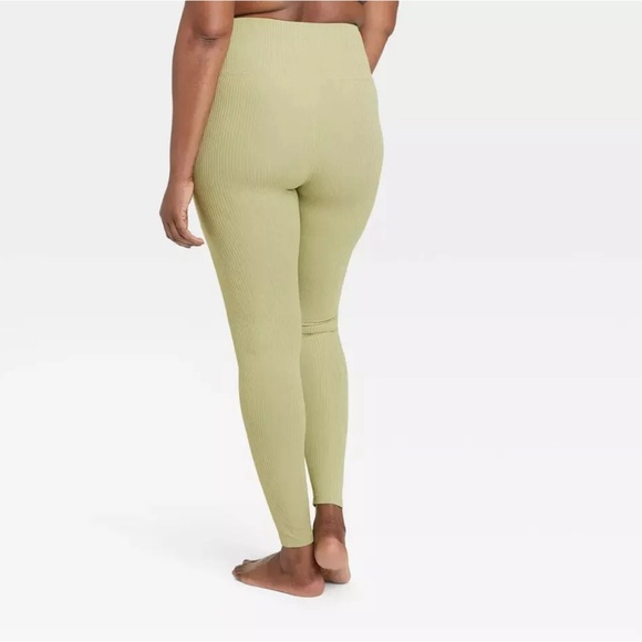 All In Motion - Picture 2 of 8